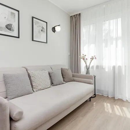Kaszmirowy Z 3 Sypialniami Blisko Plazy W Gdansku By Renters Apartment *