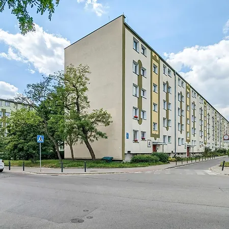 Kaszmirowy Z 3 Sypialniami Blisko Plazy W Gdansku By Renters Apartment *